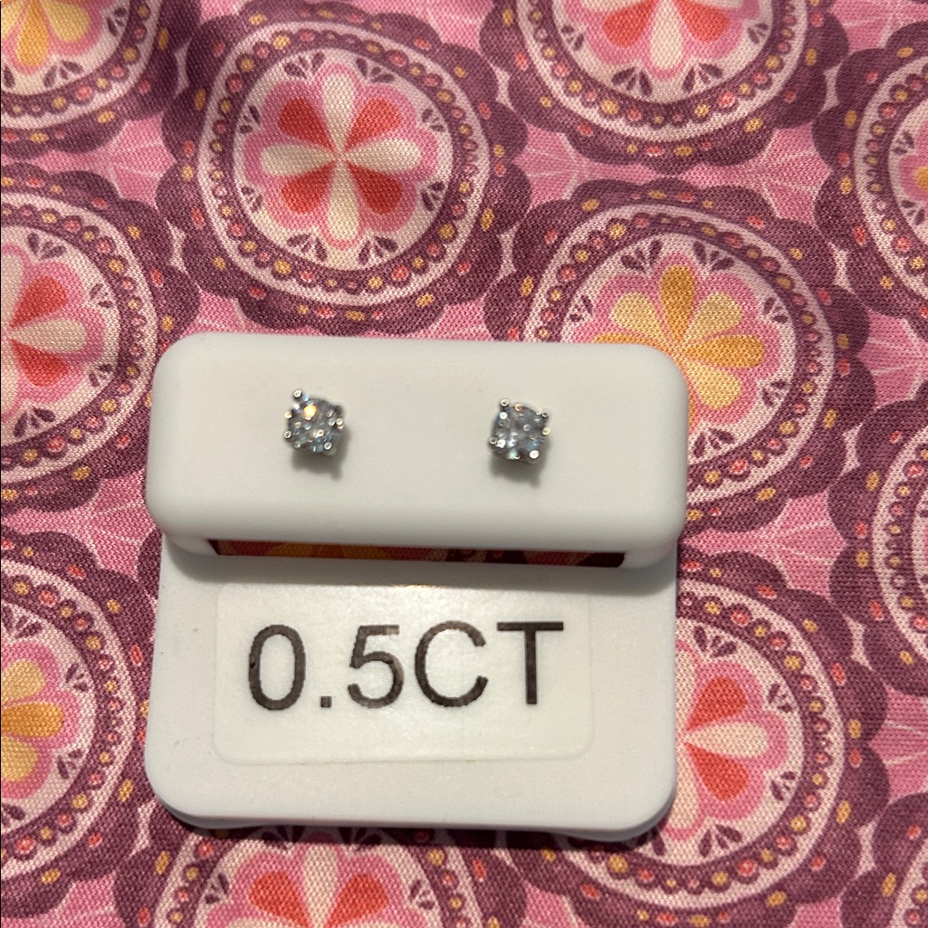 5 Ct Moissanite Earrings Nwt